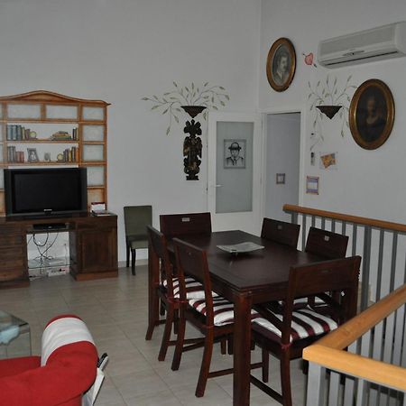 Caces Apartamentos La Casa Pintada חדר תמונה