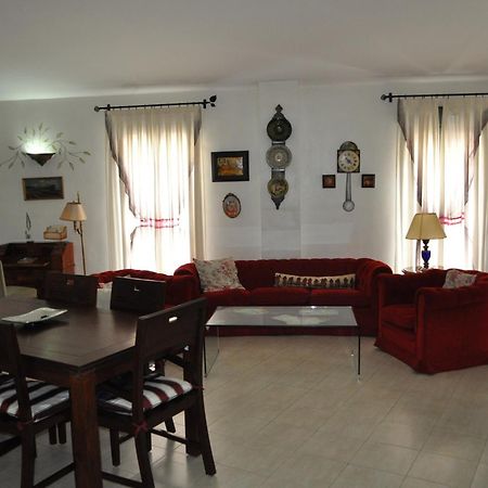 Caces Apartamentos La Casa Pintada חדר תמונה